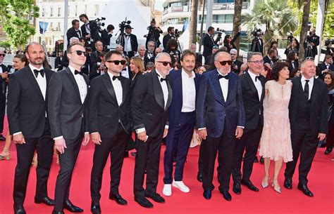 Ilie N Stase I Ion Iriac Au F Cut Furori Pe Covorul Ro U De La Cannes