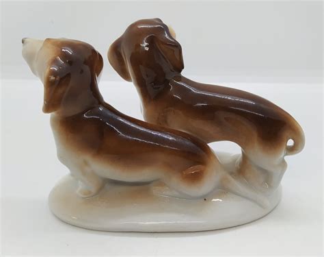 Статуэтка "Таксы", фарфор, роспись, VEB Porzellanfiguren Lippelsdorf ...