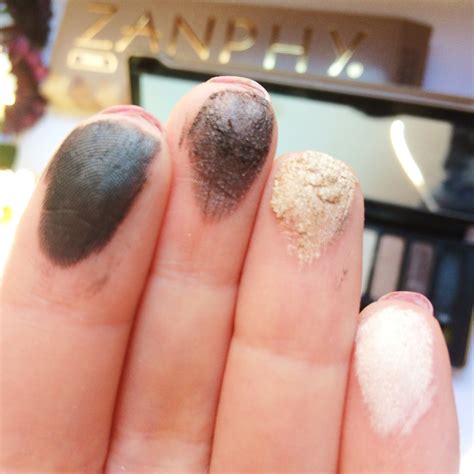 Paleta Metallic Nude Zanphy RESENHA Ale Canofre