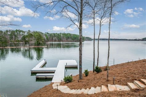 $5 Million Lakefront New Build In Georgia (PHOTOS)