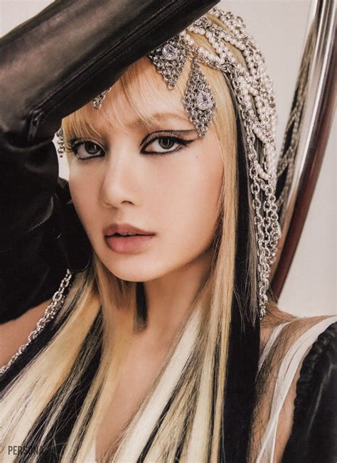 🏆👩🏻‍🚀 LALICE UPDATES on Twitter | Blackpink lisa, Lalisa manoban, Blackpink