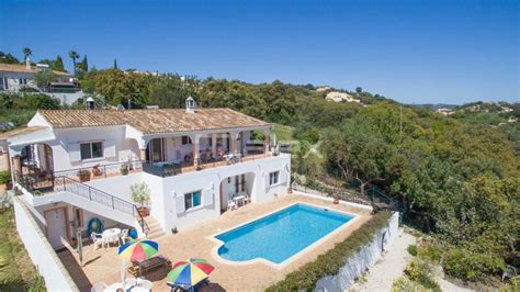 4 bedroom villa for sale in Algarve São Brás De Alportel Portugal