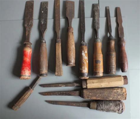 Lot De Anciennes Gouges Et Ciseaux A Bois En Metal Eur