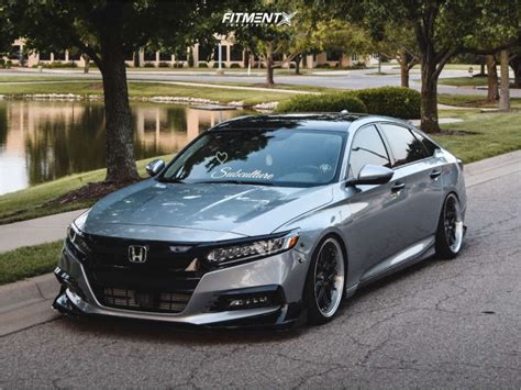 ESR CS15 18x9 5 35 Hypersilver 89551435 CS15HS ML 5X112 Fitment