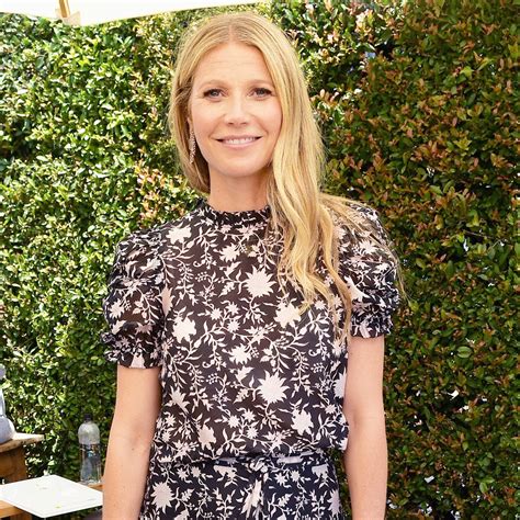 Gwyneth Paltrow Shares A Rare Photo Of Daughter Apple Who What Wear