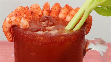 Deliciosa Michelada Con Camarones Youtube