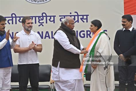 Ys Sharmila Founder Of Ysr Telangana Party Joins Congress In The