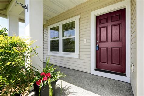 15 Front Door Color Ideas For A Beige House