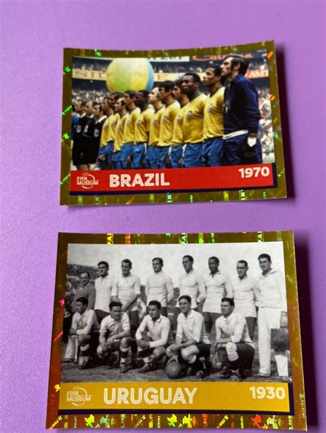 Kit Duas Figurinhas Douradas Fwc Álbum da Copa 2022 Livro Panini