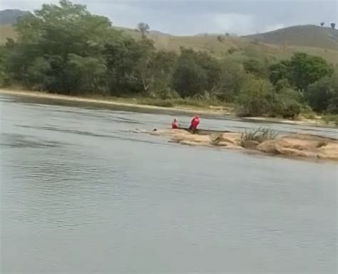 Bombeiros Encontram Corpo De Jovem De 17 Anos Que Desapareceu No Rio Paraíba Do Sul Em Cambuci