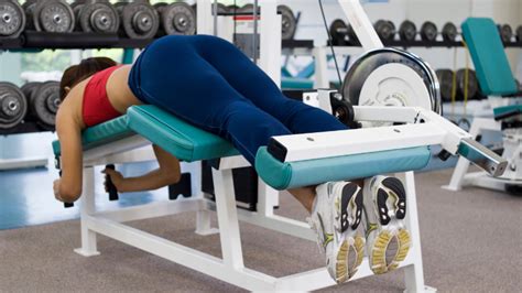 How To Nail The Lying Leg Curl To Build And Sculpt Your Hamstrings