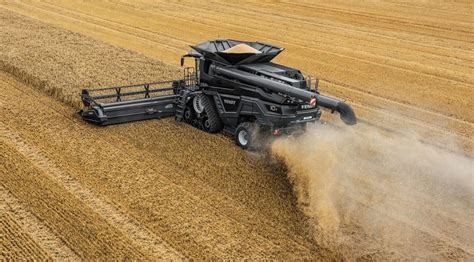 AGCO的9350DynaflexDavaper标题与Autodock头对接系统获胜2021戴维森奖 AGCO YaBoBet 亚搏