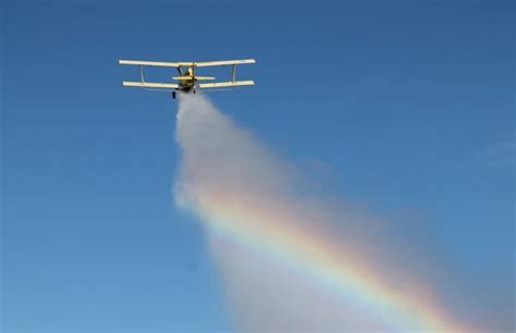 How Dangerous Is Crop Dusting? - Aero Corner