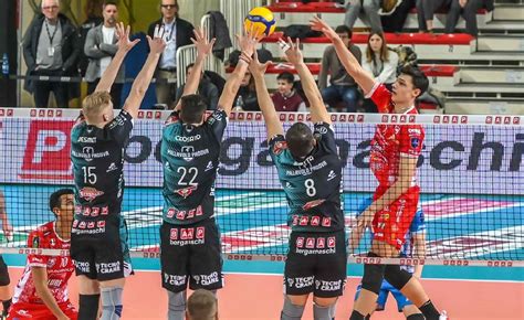 LIVE Perugia Padova 3 0 25 22 25 21 25 21 Superlega 2022 2023