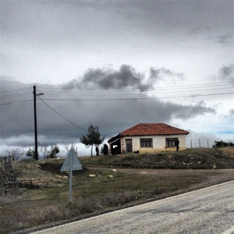 Roadside House House Styles House Country Roads