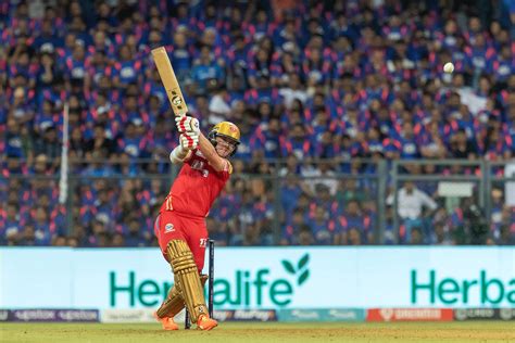 Ipl Mi Pbks Top Performer Curran Is Paisa Vasool Rediff Cricket