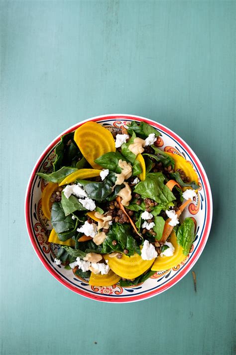 Spinach, Beet and Lentil Salad - Sidewalk Shoes