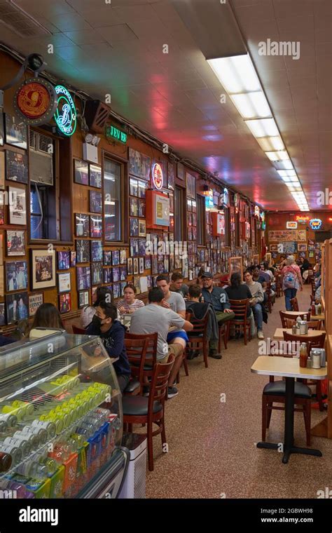 Katz deli interior hi-res stock photography and images - Alamy