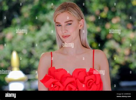 English Actress Vanessa Kirby At The 79 Venice International Film