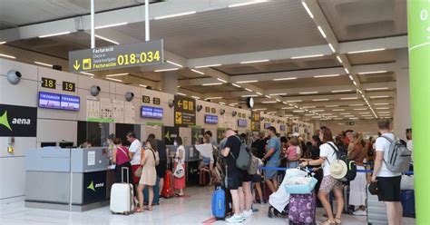 Cancelaciones Y Retrasos En El Aeropuerto De Palma Por Las Huelgas De