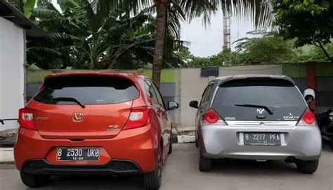 Honda Jazz Lawas Vs Brio Tahun Muda Perbandingan Hatchback Bekas Yang