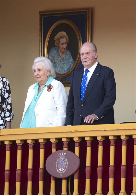 Photo L Infante Pilar De Bourbon Et Le Roi Juan Carlos Ier D Espagn