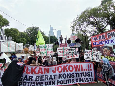 Massa Poros Buruh Demo Kpu Ri Protes Kecurangan Pemilu Okezone