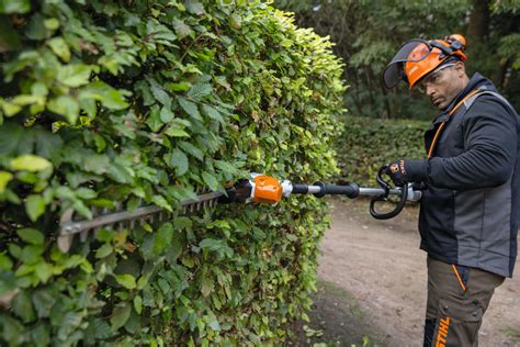 HLA 66 Accuheggenschaar Op Steel STIHL