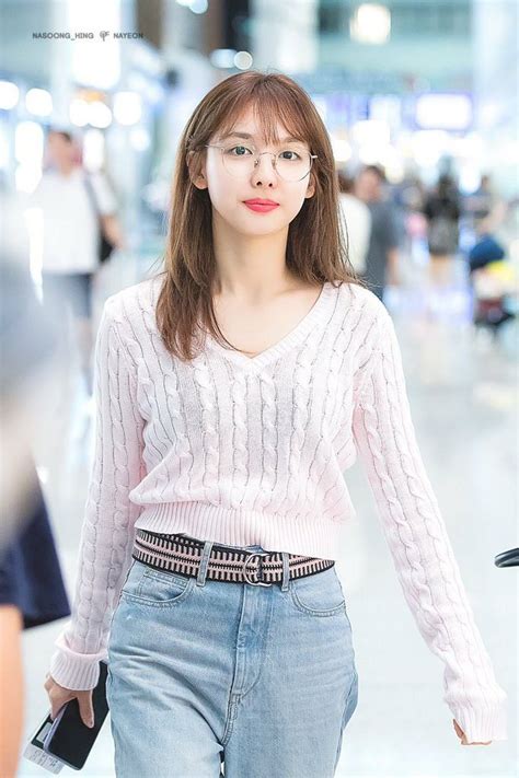 Nayeon Incheon Airport 190715 Nayeon Twice Korean Airport Fashion