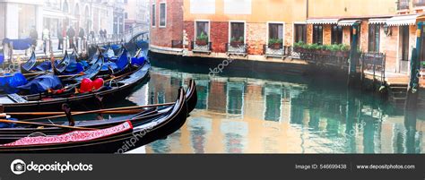 Venetian Streets Canals Scenery Traditional Gondola Boats Venice Italy