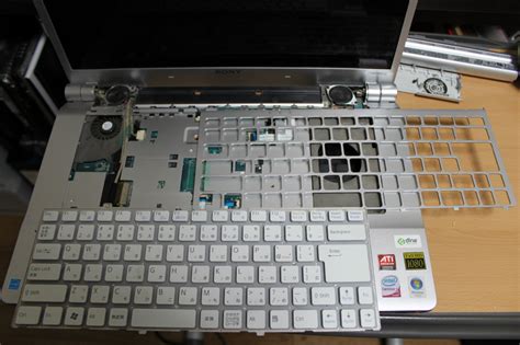 SONY VAIO VGN FW30B分解掃除とキーボード交換 1 5流