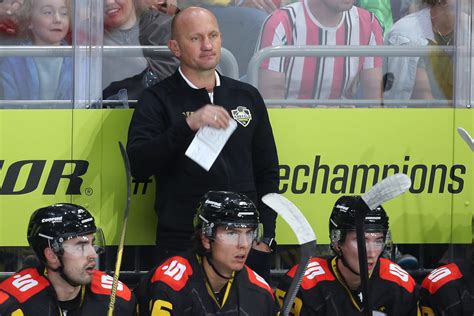 Krefeld Pinguine Stellen Trainer Boris Blank Frei Herbert Hohenberger