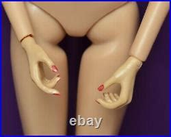 HAUTE DESIRE Dania Zarr 12 ACTUAL NUDE DOLL Legendary Convention
