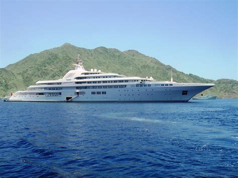 162.0m Dubai Superyacht | Luxury Motor Yacht | Superyachts.com