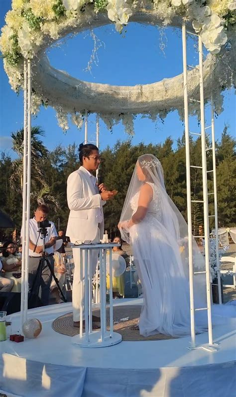 Cathy Garcia Molinas Beach Wedding Stuns And Makes Waves
