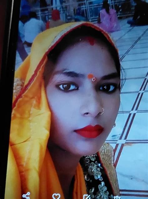 Dead Body Of Married Woman Found Hanging Accused Of Murder Pilibhit News Pilibhit Newsफंदे