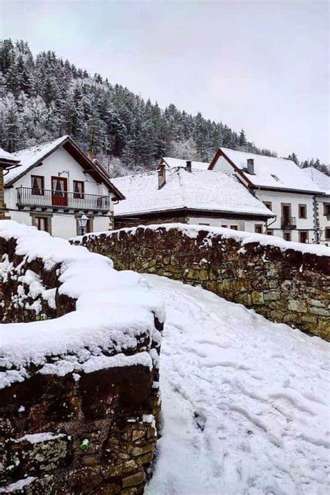 Los 10 pueblos nevados más bonitos de España para visitar en enero