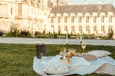 Le Splendide Pique Nique En Blanc De Retour Au Ch Teau De Chantilly