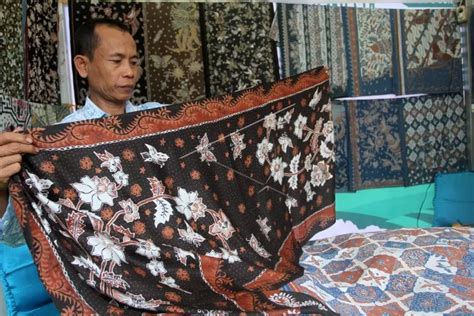 Peran Batik Dalam Budaya Indonesia Menggali Kreativitas Milik