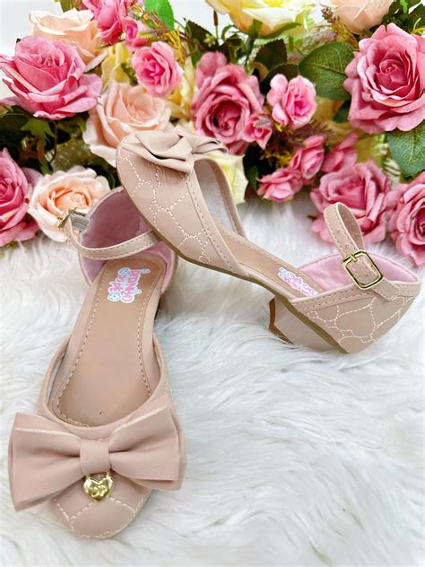 Sapatinho Nude Aplique De Lacinho Pingente Luxo Rosa Charmosa Atacado