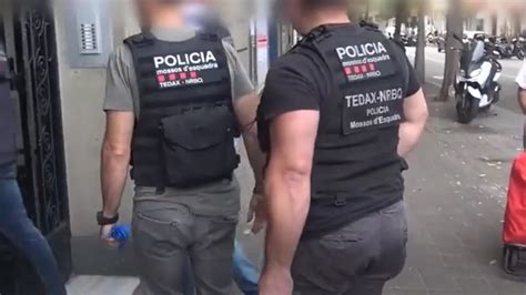 Detenidos Tres Hombres Que Colocaron 7 Artefactos Caseros En Barcelona