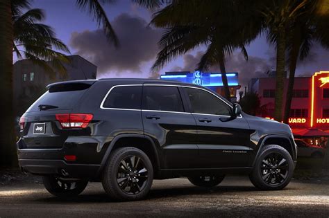 Jeep Unveils Nameless All-Black Jeep Grand Cherokee - autoevolution