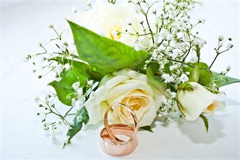 Bouquet Da Sposa E Fedi Nuziali Foto Stock Foto Immagini