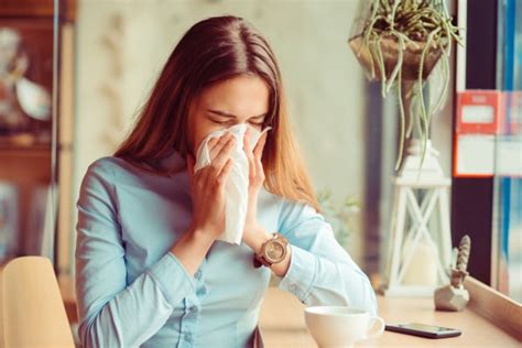 Apa Perbedaan Pilek Karena Alergi Dan Pilek Karena Flu