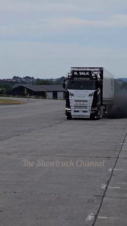 Nick Valk Nextgen Scania V Full Throttle Open Pipe Sounds Vid O