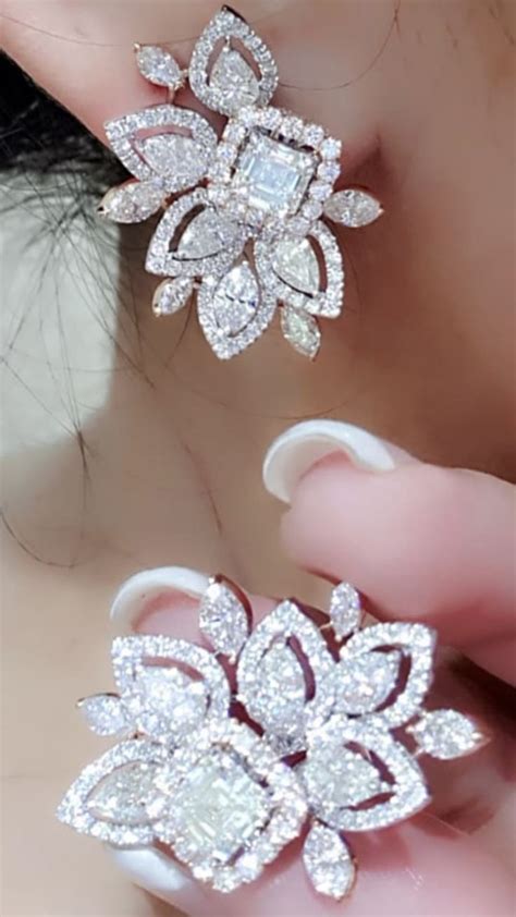 Pin By Manoj Kadel On Earrings Diamond Pendants Designs Silver