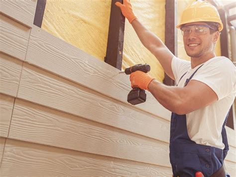 What Are The Benefits Of Hiring A Local Siding Contractor