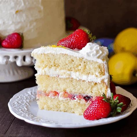 Berry Vanilla Naked Cake Easy Delicious Recipe Yummy Temple