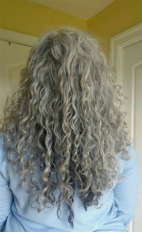 Curl Refresher Day After Spray For Curly Wavy And Coily Hair Kerotin