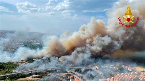 As Mediterranean Wildfires Rage Italy Counts Environmental Losses